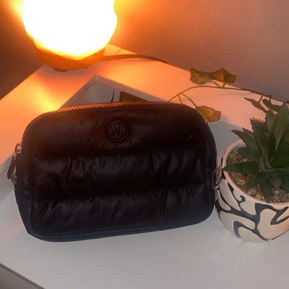 Everywhere Belt Bag 1L
Wunder Puff - Picture 1 of 3